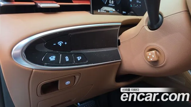 Genesis GV70 — Фото автомобиля 27