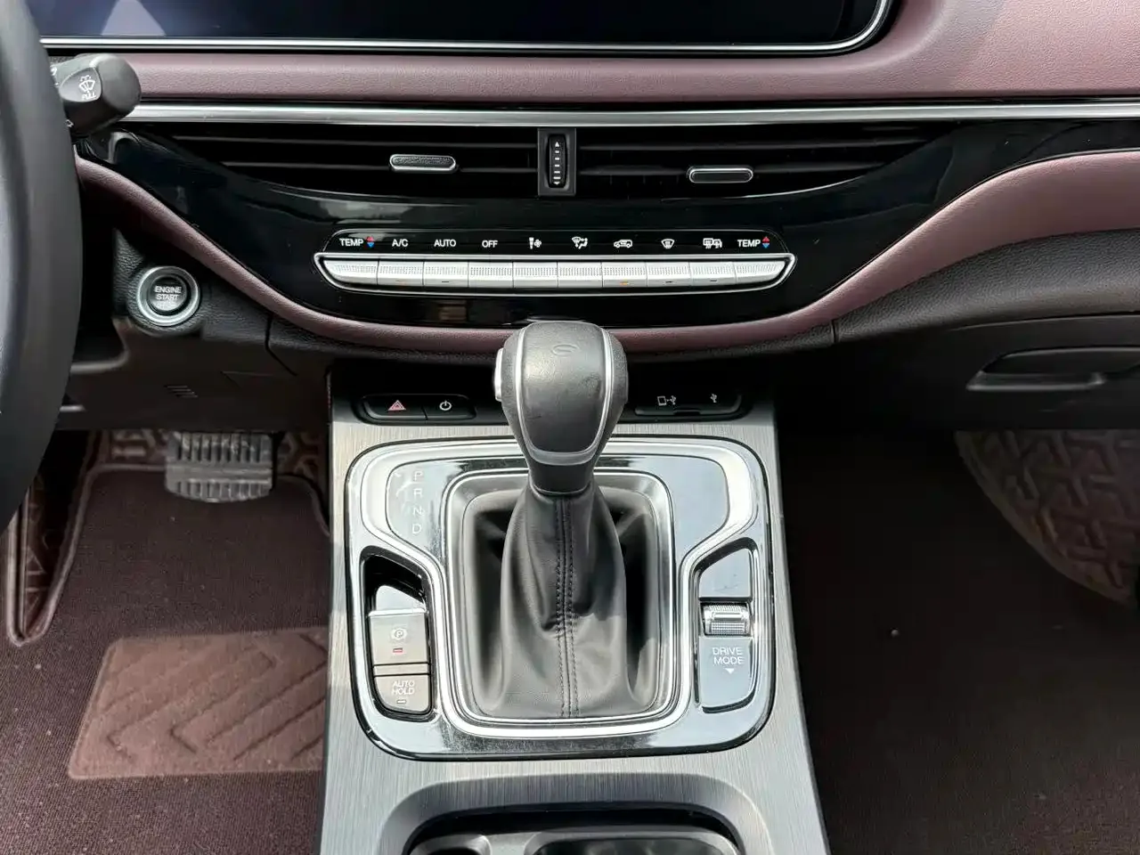 GAC Trumpchi Trumpchi M6 2021 PRO 270T DCT Luxury Edition — Фото автомобиля 9