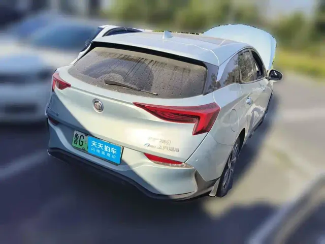 Buick Velite 6 — Фото автомобиля 5