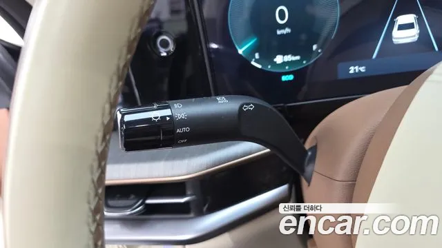 Hyundai Grandeur GN7 — Фото автомобиля 28