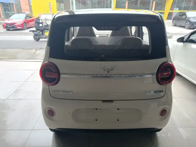 Wuling Hongguang Mini EV — Фото автомобиля 10