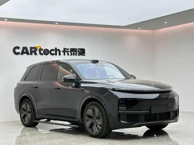 Li Auto L8 — Фото автомобиля 6