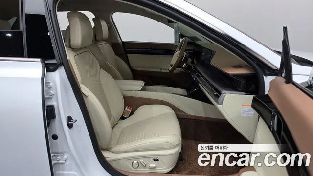 Hyundai Grandeur GN7 — Фото автомобиля 16