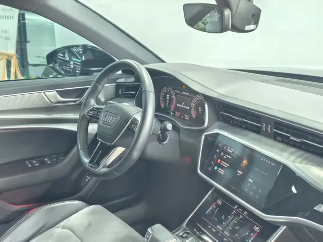 Audi A6L — Фото автомобиля 19