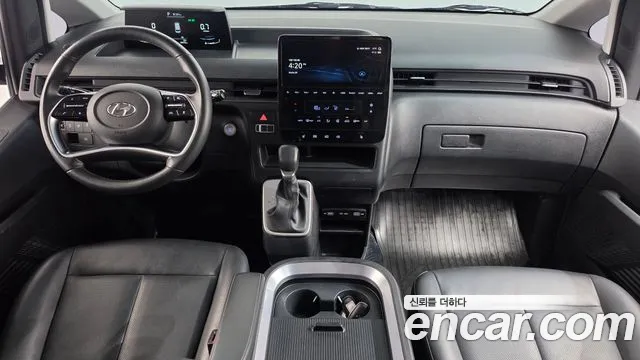 Hyundai Staria — Фото автомобиля 10