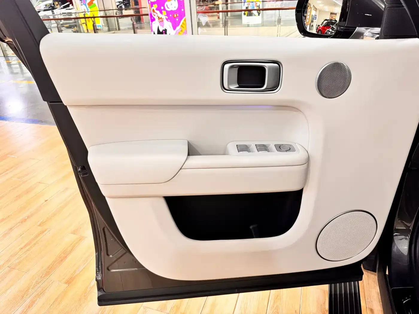 Li Auto Li Xiang L9 2022 Max — Фото автомобиля 11
