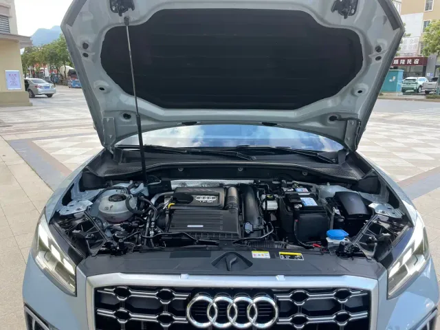 Audi Q2L — Фото автомобиля 12