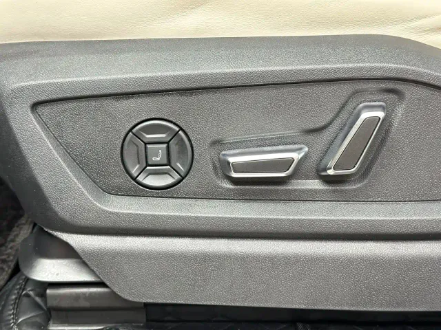 Audi Q6 — Фото автомобиля 30