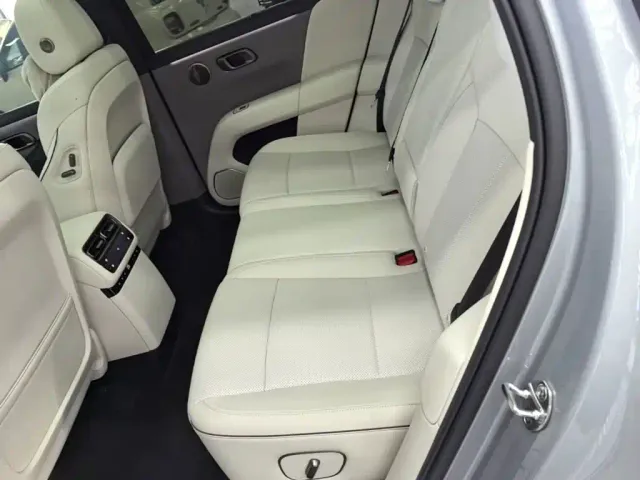 Li Auto i6 — Фото автомобиля 16