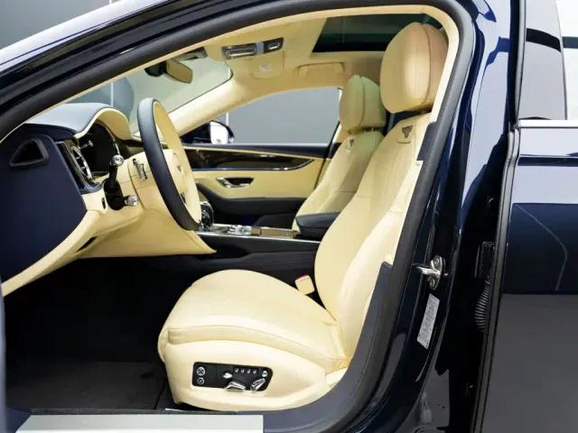 Bentley Flying Spur — Фото автомобиля 9