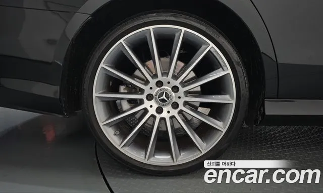 Mercedes-Benz E-Class W213 — Фото автомобиля 5