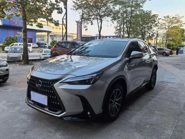 Фотография автомобиля — Lexus NX