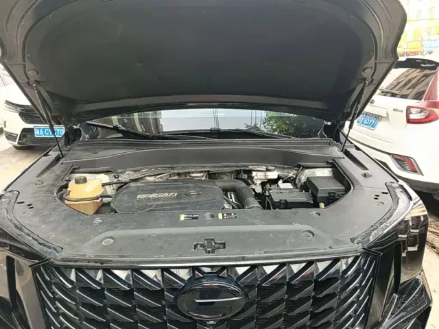 GAC Trumpchi GS8 — Фото автомобиля 19