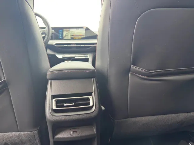 Changan Eado — Фото автомобиля 11
