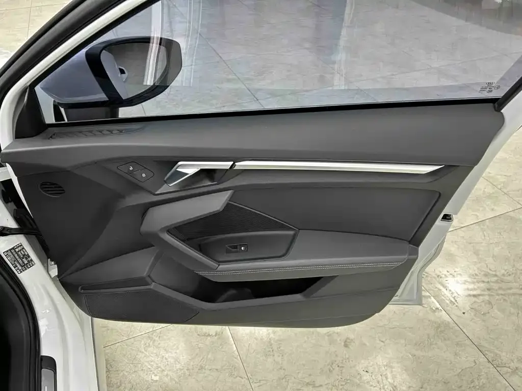 Audi Audi A3 2023 Facelift Sportback 35 TFSI Fashion Sport — Фото автомобиля 17
