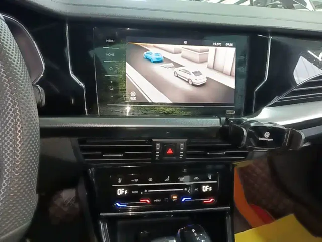Volkswagen Passat — Фото автомобиля 12