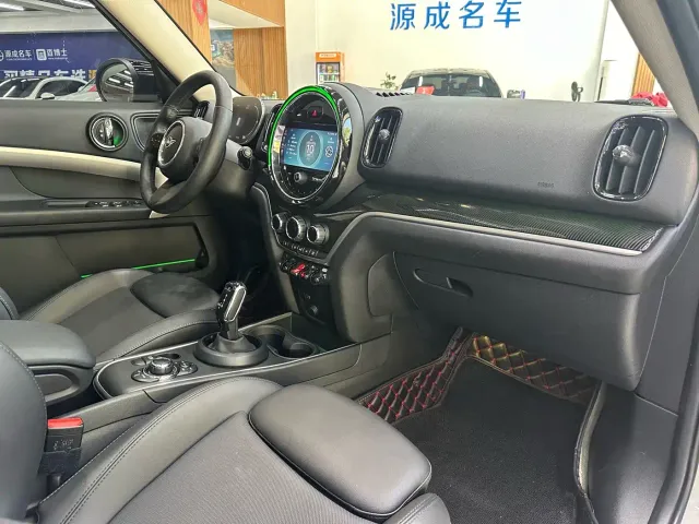 MINI Countryman — Фото автомобиля 15
