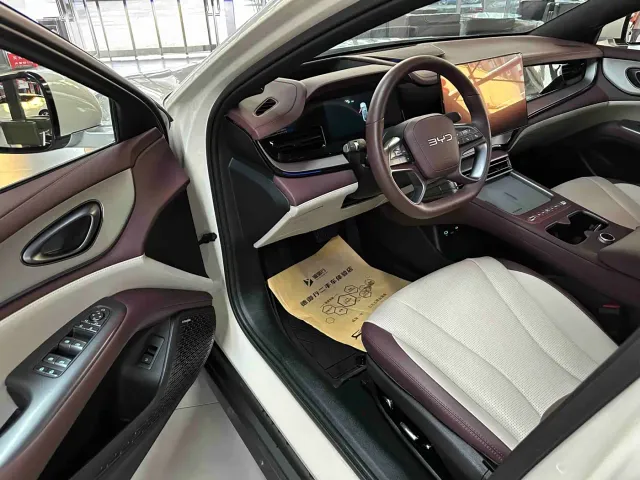 BYD Seal 07 DM-i — Фото автомобиля 4