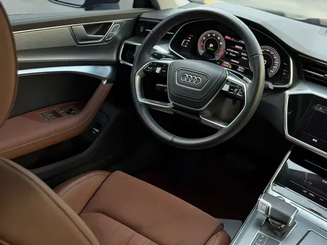 Audi A7L — Фото автомобиля 4