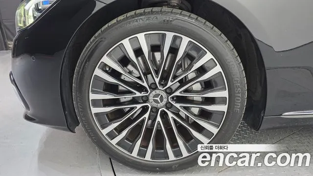 Mercedes-Benz S-Class — Фото автомобиля 5