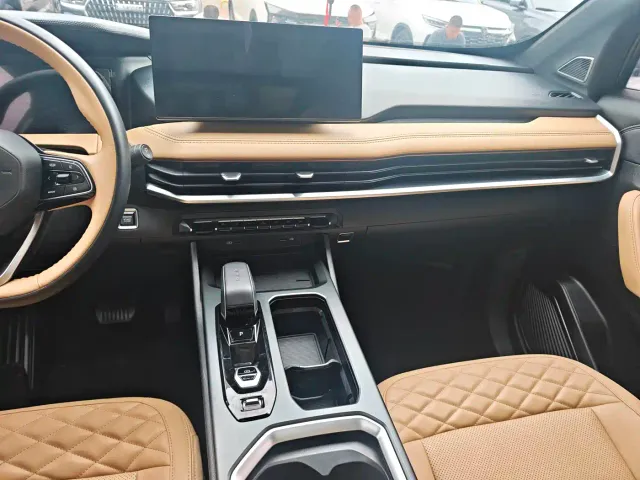 Geely Haoyue L — Фото автомобиля 9