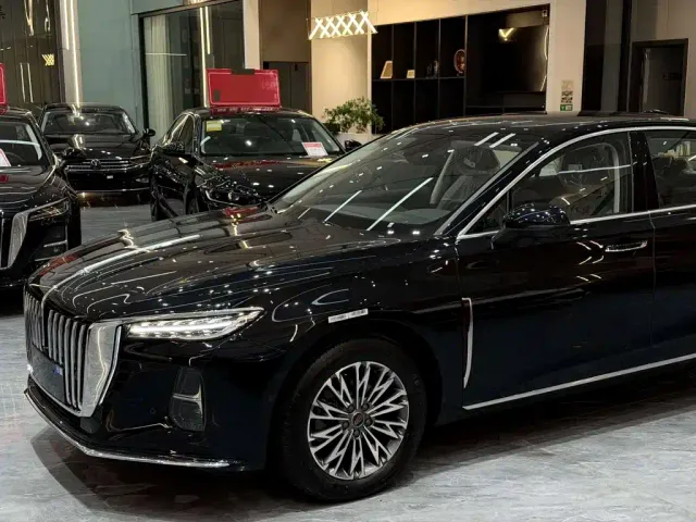 Hongqi H5 — Фото автомобиля 4
