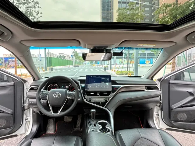 Toyota Camry — Фото автомобиля 13