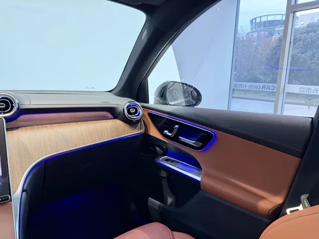 Mercedes-Benz GLC-Class — Фото автомобиля 10