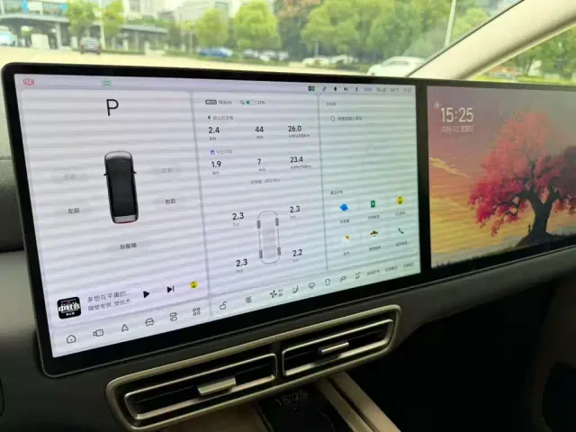 Li Auto MEGA — Фото автомобиля 7