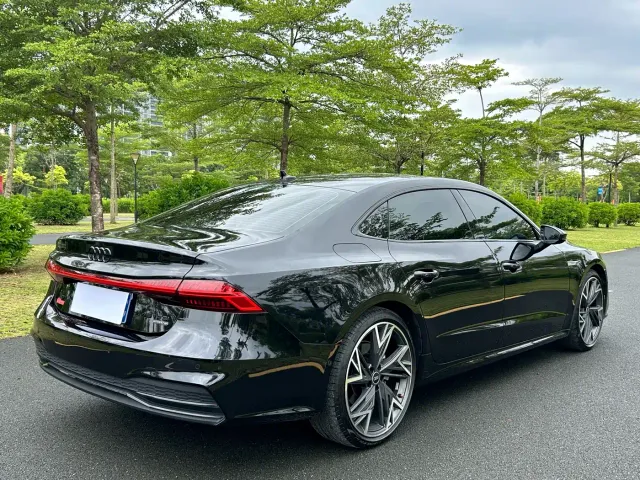 Audi A7L — Фото автомобиля 7