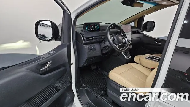 Hyundai Staria Staria — Фото автомобиля 7