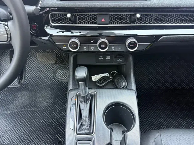 Honda Civic — Фото автомобиля 12