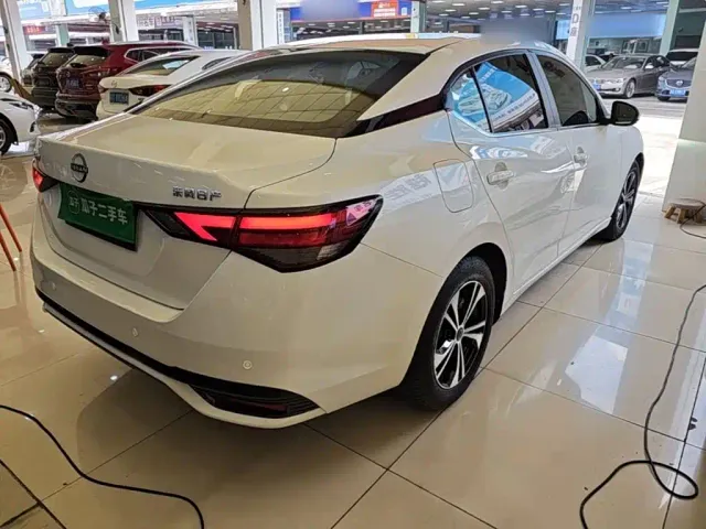 Nissan Sylphy — Фото автомобиля 6