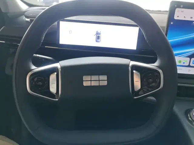 Geely Galaxy E5 — Фото автомобиля 10