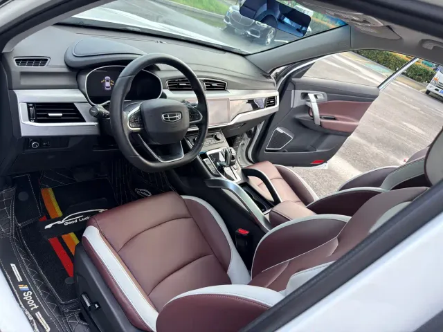 Geely Boyue — Фото автомобиля 8