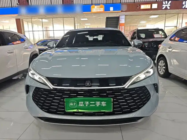 BYD Qin L — Фото автомобиля 2