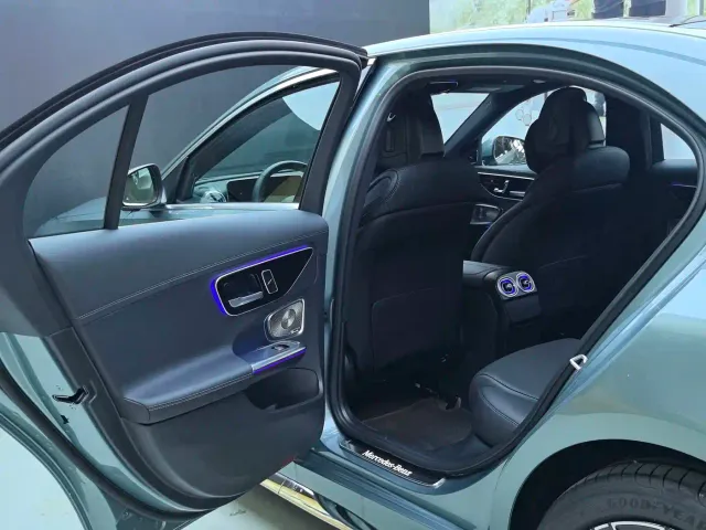 Mercedes-Benz C-Class — Фото автомобиля 21