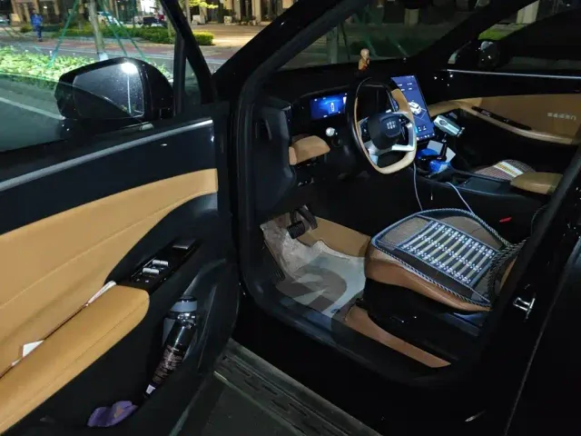 Geely Galaxy L7 — Фото автомобиля 17