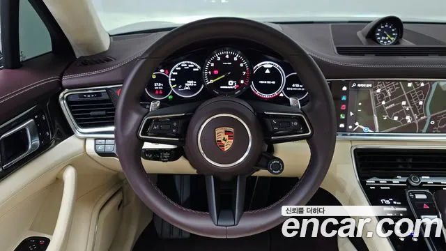 Porsche Panamera — Фото автомобиля 9