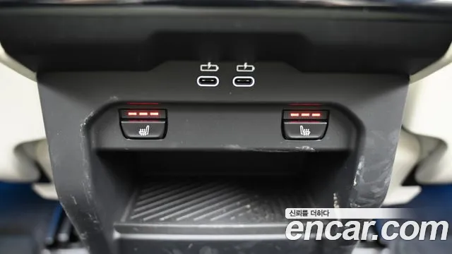 BMW 5 Series G60 — Фото автомобиля 16