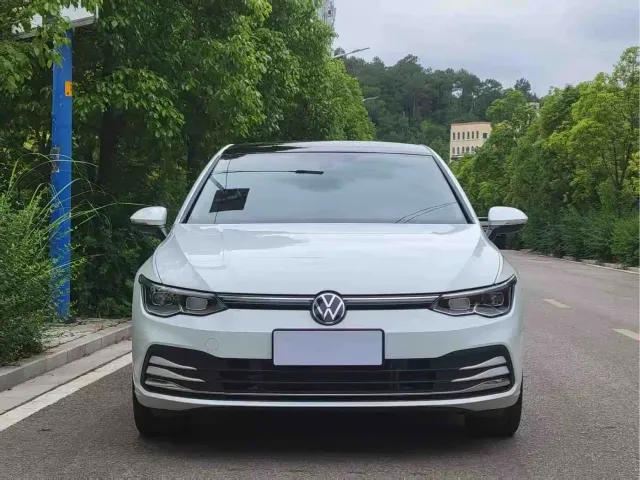 Volkswagen Golf — Фото автомобиля 2