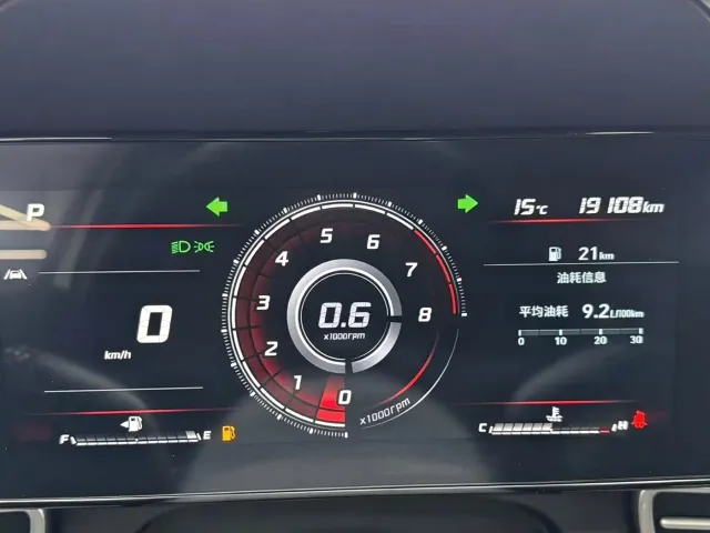 Hyundai Elantra — Фото автомобиля 17