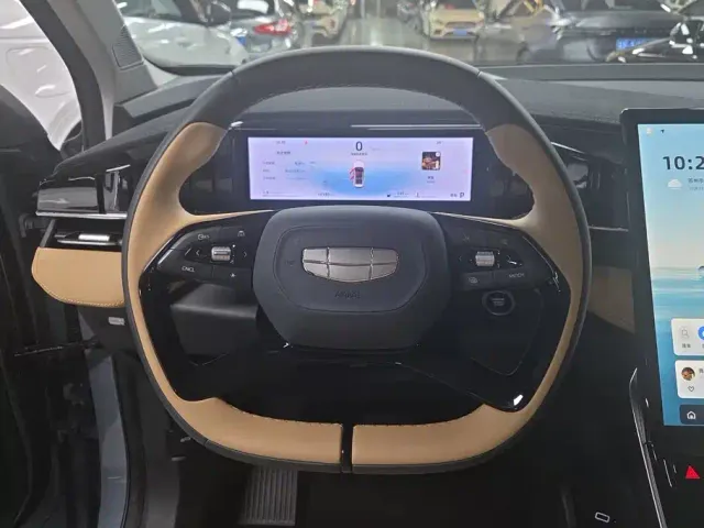 Geely Boyue L — Фото автомобиля 15