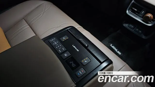 Lexus ES 7th Gen — Фото автомобиля 19
