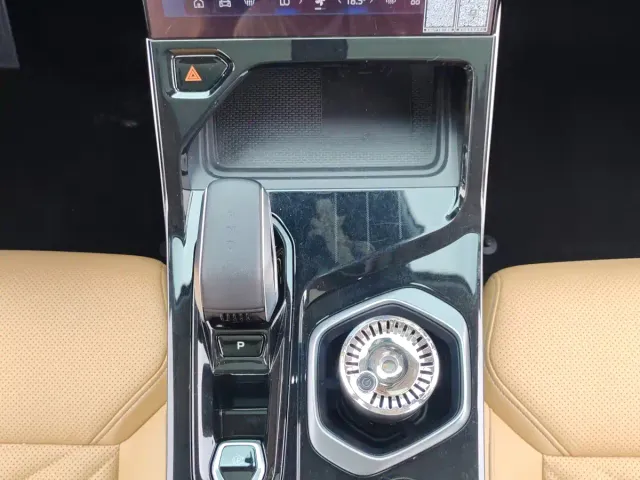 Geely Boyue L 2023 1.5TD DCT Premium — Фото автомобиля 11