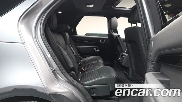 Land Rover Discovery — Фото автомобиля 10
