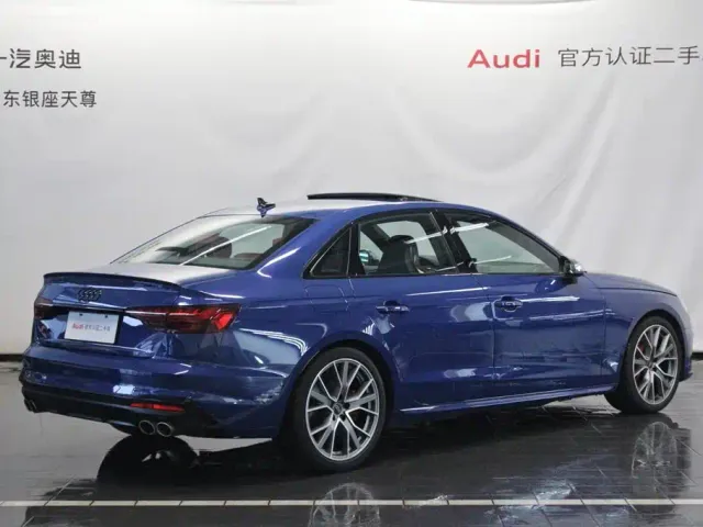 Audi S4 — Фото автомобиля 5