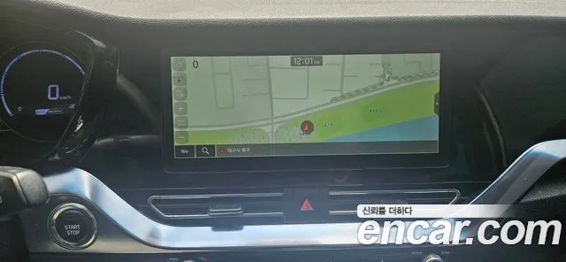 Kia Niro — Фото автомобиля 11
