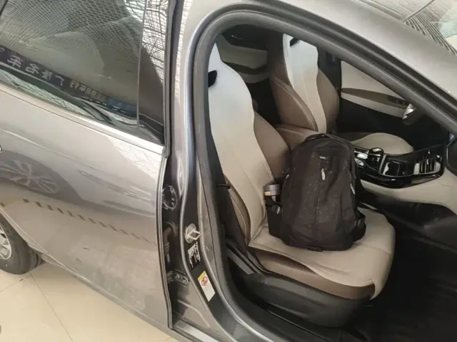 BYD Qin PLUS — Фото автомобиля 24
