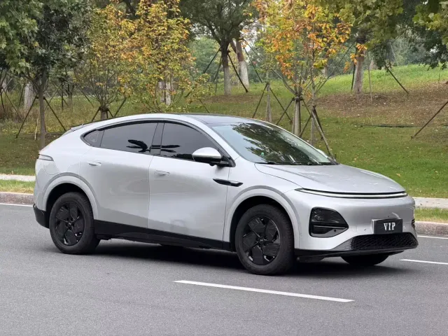 Xpeng G6 — Фото автомобиля 3